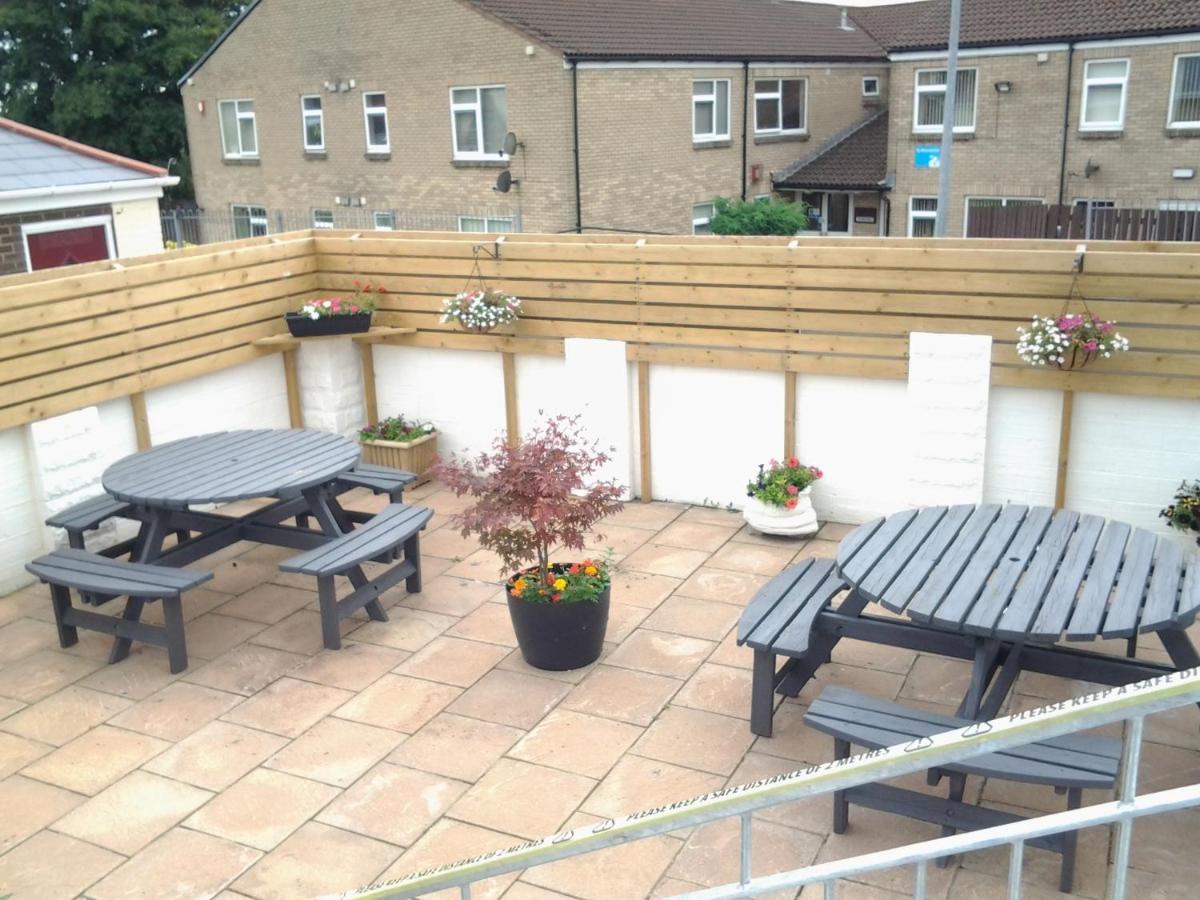 Dowlais Lady Charlotte Guest Rooms Triple Rooms מראה חיצוני תמונה